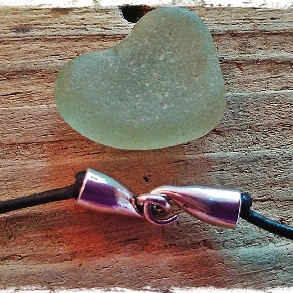 BOHO FEATHER STATEMENT NECKLACE - Picture 5 of 7